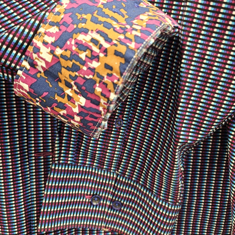 Elegant Bold Checkered Dress Shirt with Vibrant Inner Collar & Cuffs